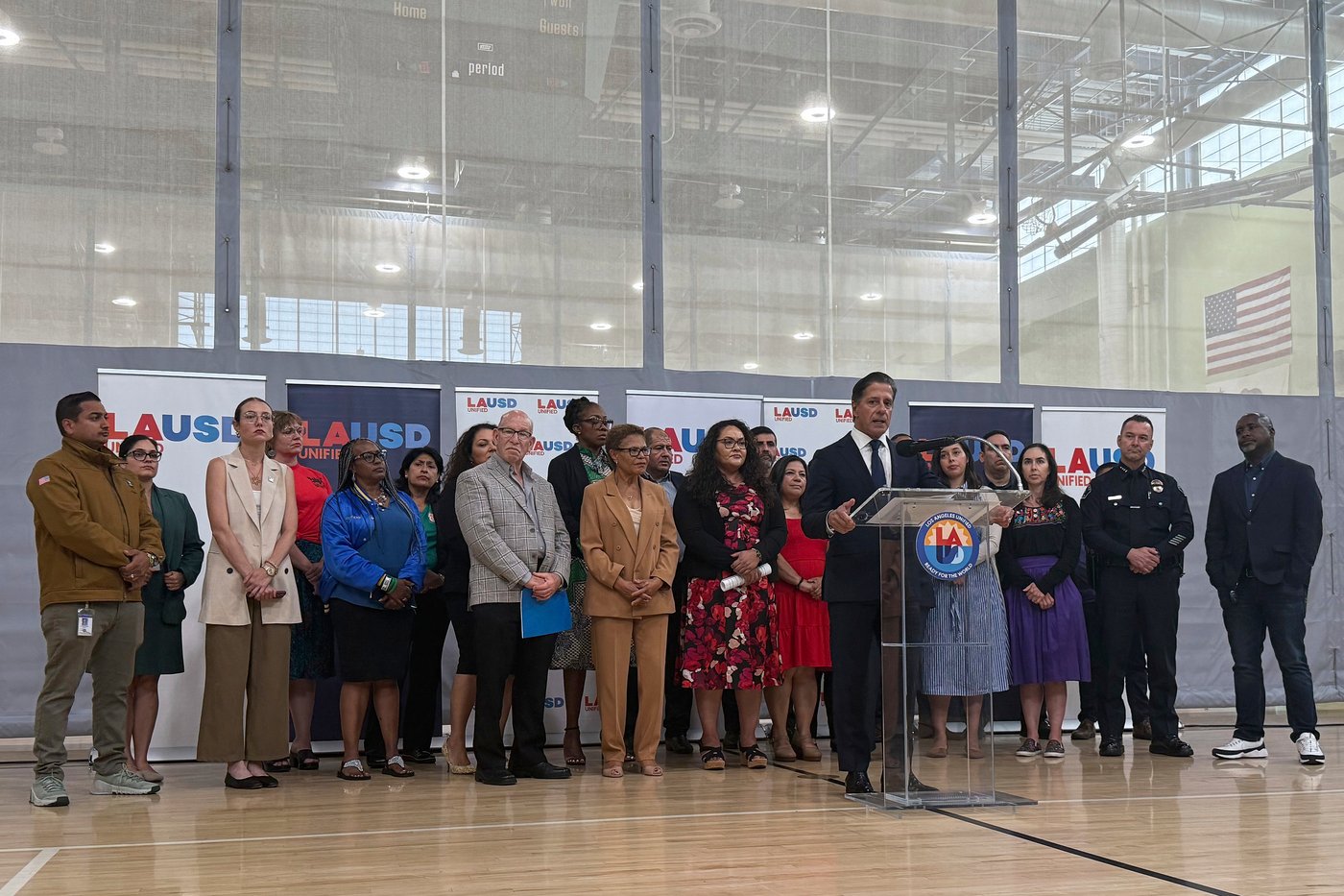 Los Angeles school year begins amid fears over immigration enforcement | iNFOnews.ca