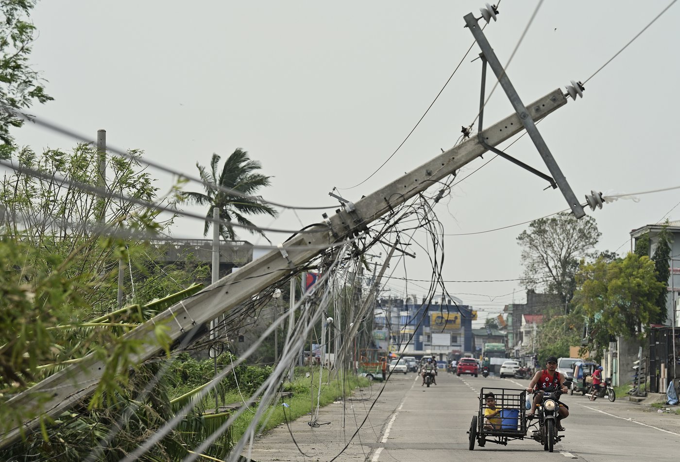 Typhoon floods villages, rips off roofs and damages 2 domestic airports in northern Philippines | iNFOnews.ca Typhoon floods villages, rips off roofs and damages 2 domestic airports in northern Philippines | iNFOnews.ca