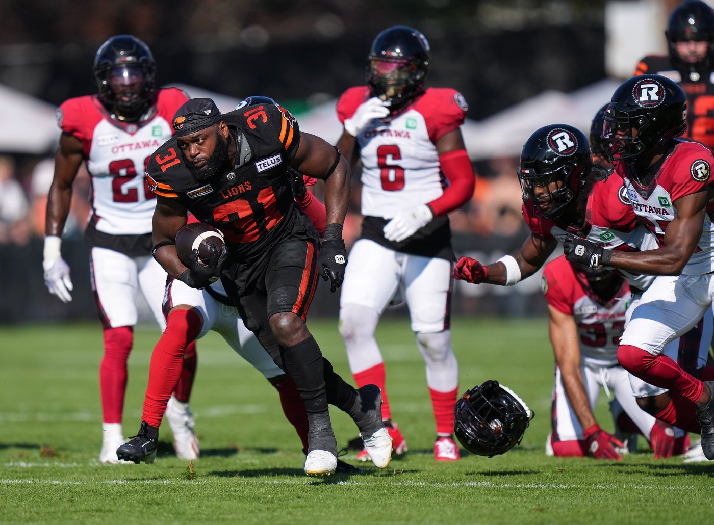 Star running back William Stanback signs one-year deal with Redblacks | iNFOnews.ca