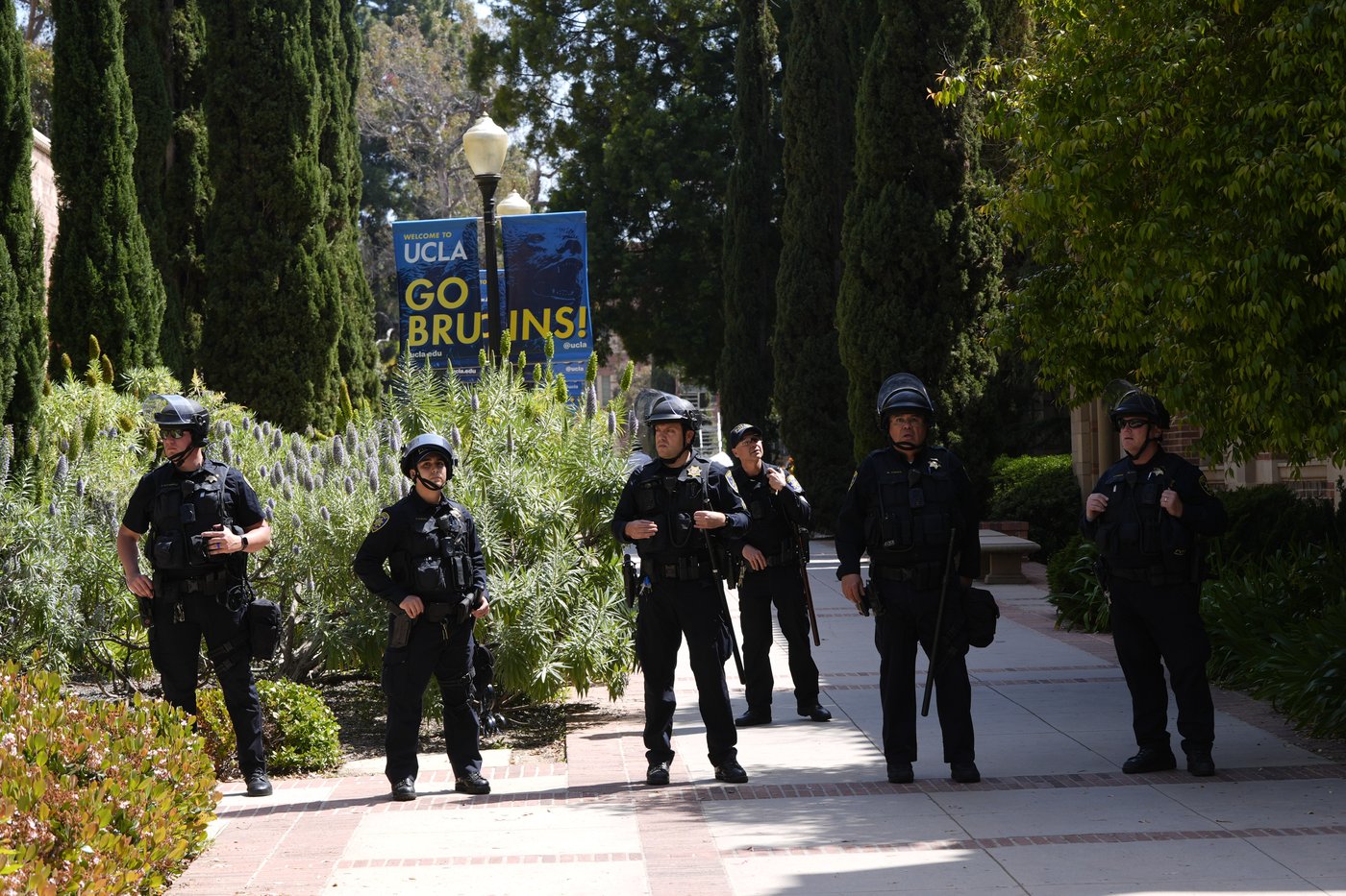 Board approves more non-lethal weapons for UCLA police after Israel-Hamas war protests | iNFOnews.ca