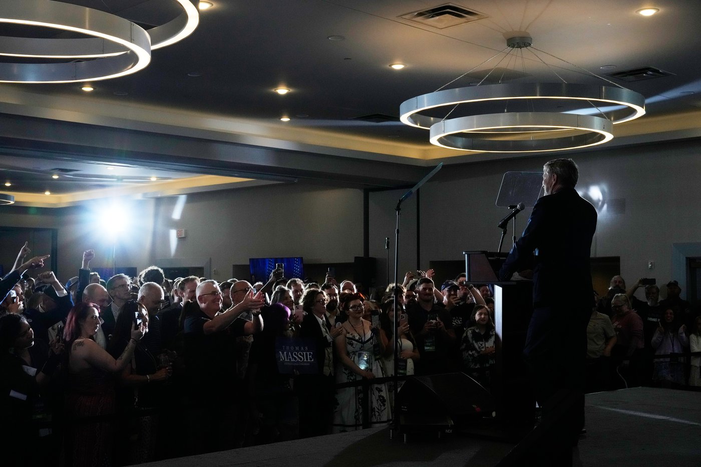 Trump's grip on the GOP on display in Kentucky as primaries are held in six states, in photos | iNFOnews.ca