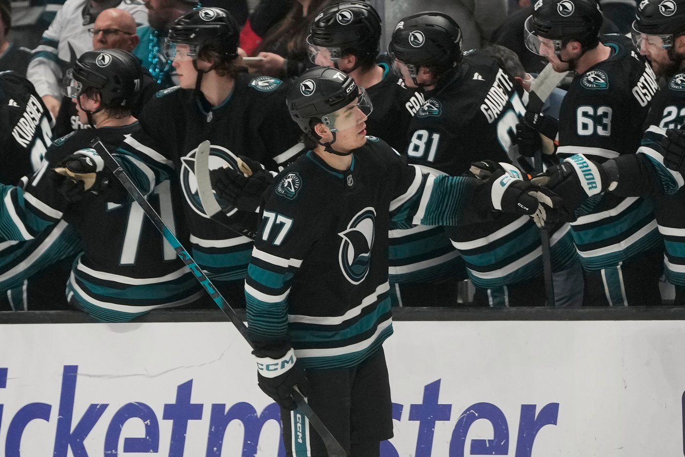 Celebrini nets 4 points, Sherwood scores winner as Sharks tip Canadiens 7-5 | iNFOnews.ca Celebrini nets 4 points, Sherwood scores winner as Sharks tip Canadiens 7-5 | iNFOnews.ca