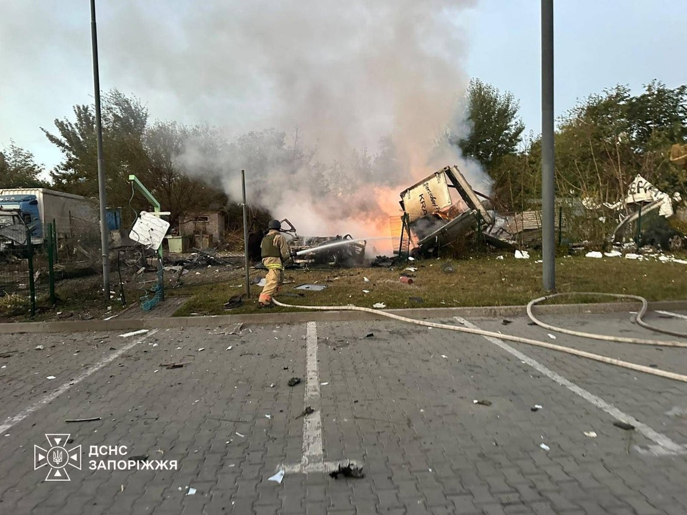 Ukraine fires nearly 900 drones at Russia as Kyiv braces for expected huge aerial attack | iNFOnews.ca