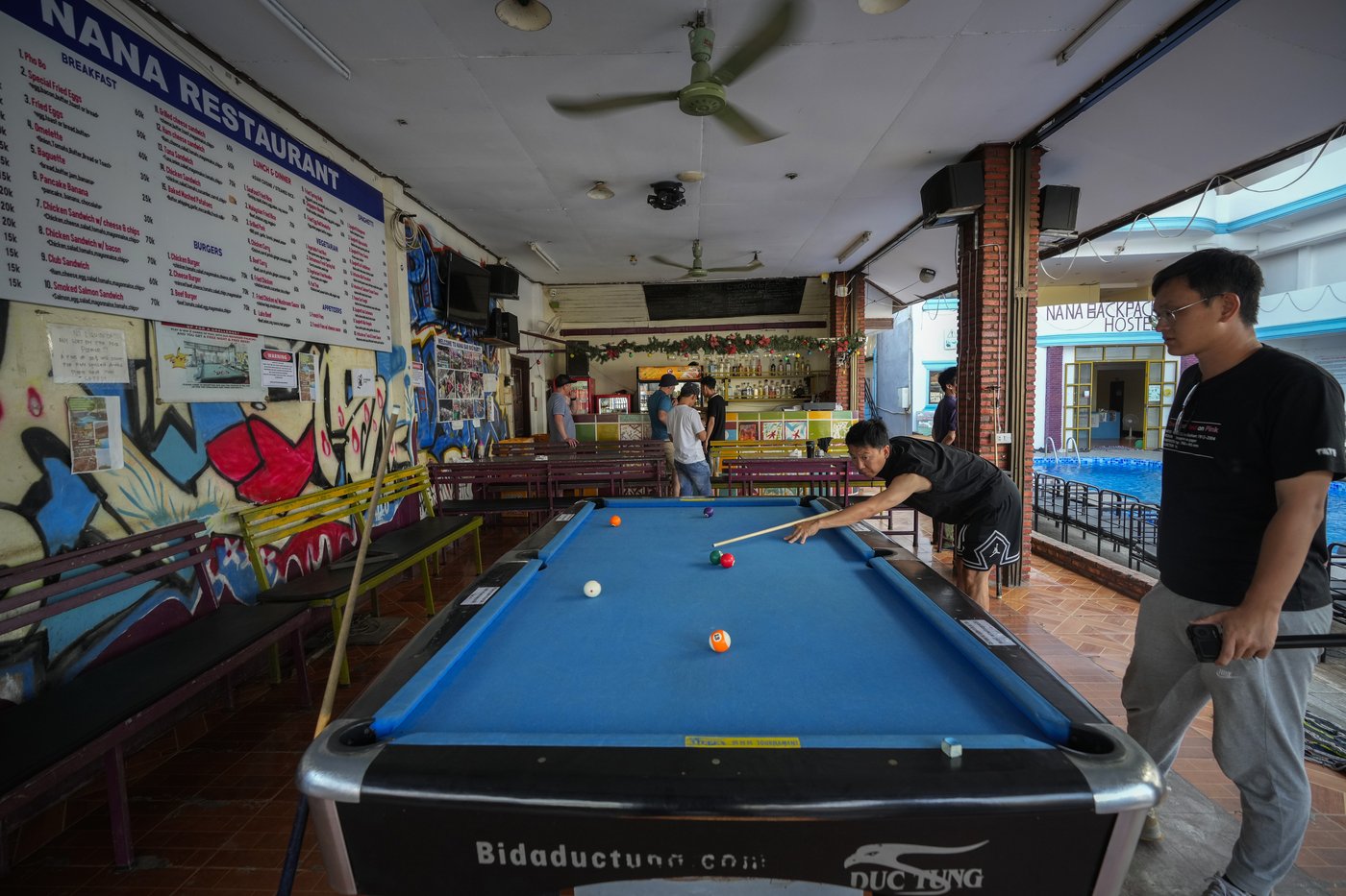 Australian teen and British woman who drank tainted alcohol in Laos have died, bringing toll to 5 | iNFOnews.ca Australian teen and British woman who drank tainted alcohol in Laos have died, bringing toll to 5 | iNFOnews.ca