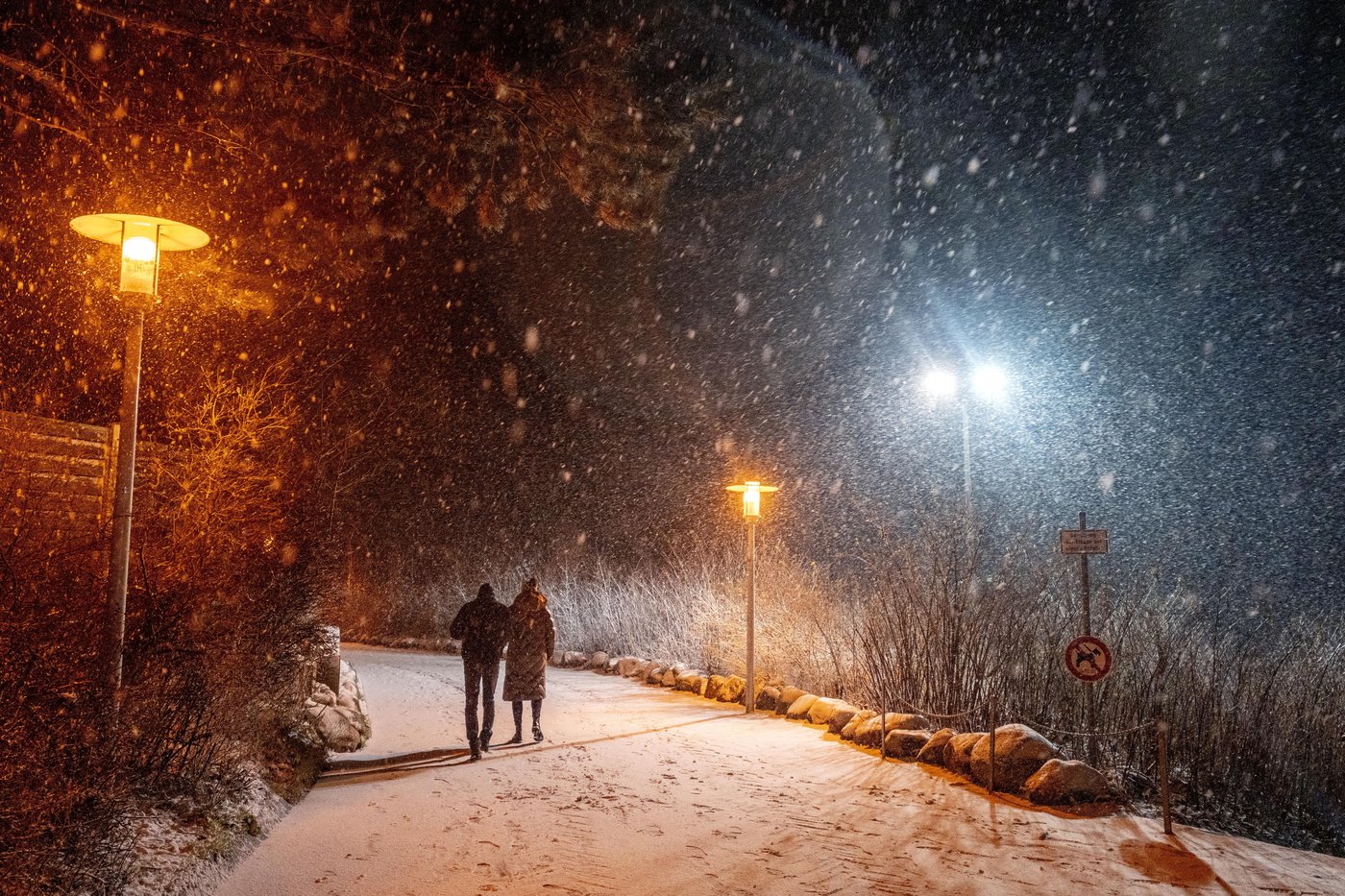 Heavy snow brings widespread disruption across the UK and Germany | iNFOnews.ca
