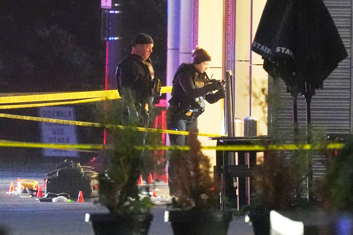 Photos of a shooting near the White House in Washington | iNFOnews.ca