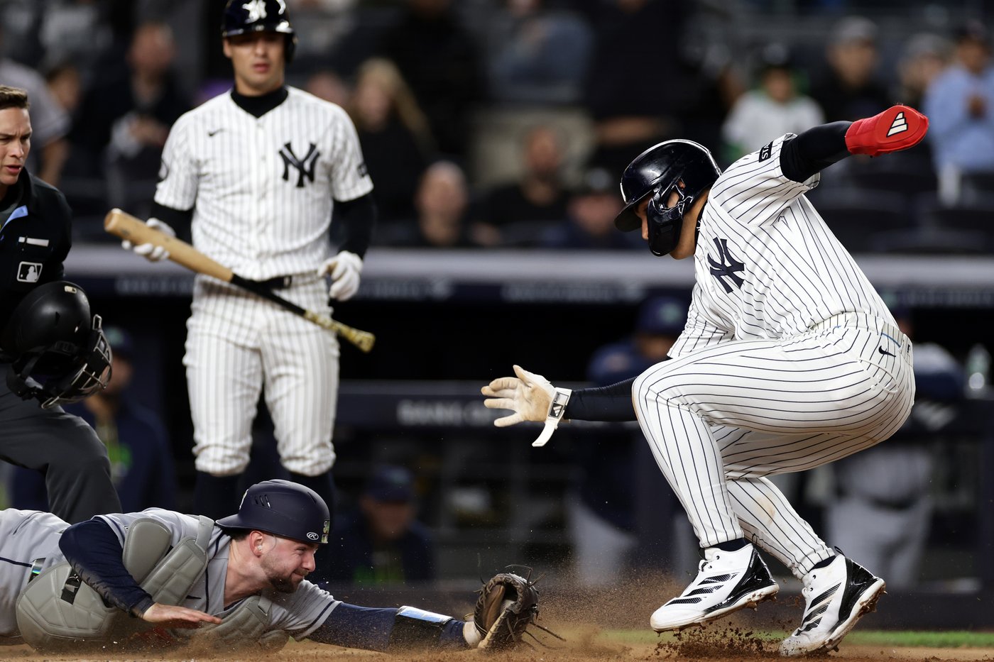 Lombard's incredible slide, tiebreaking homer lift Yanks over Rays. Schlitter finishes with 1.95 ERA | iNFOnews.ca