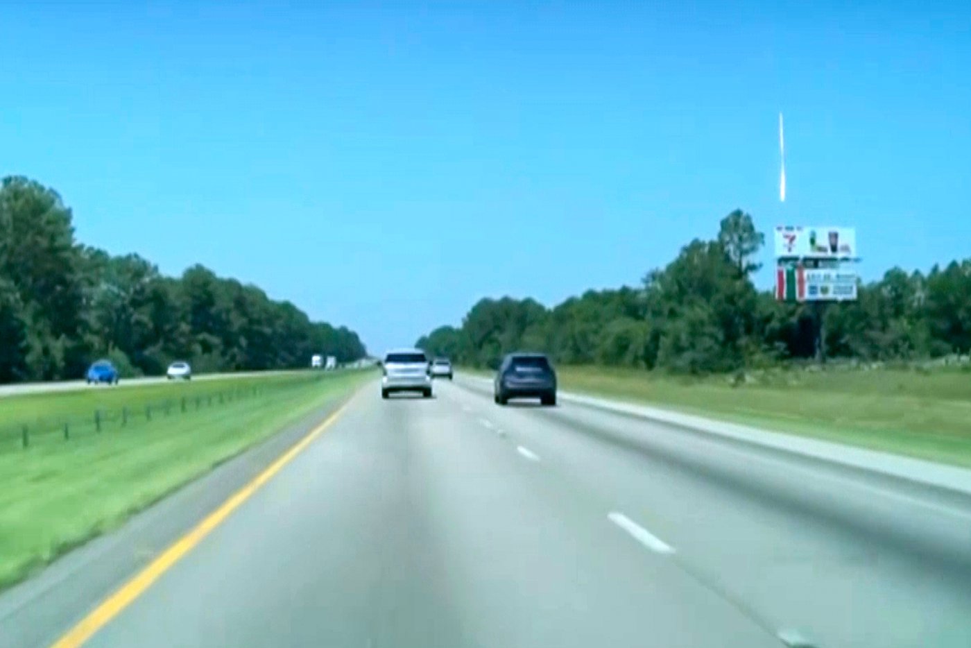 What's that in the sky? We're not sure, but the fireball was very bright | iNFOnews.ca