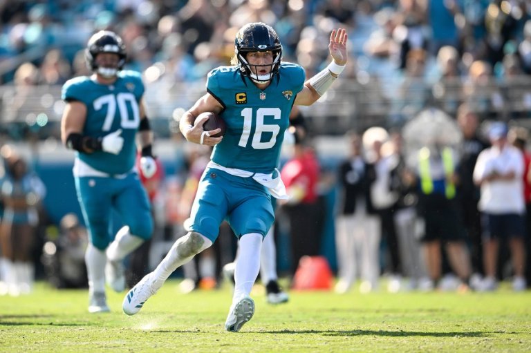 Jaguars overwhelm Jets from start to finish in 48-20 rout, reach 10 wins | iNFOnews.ca