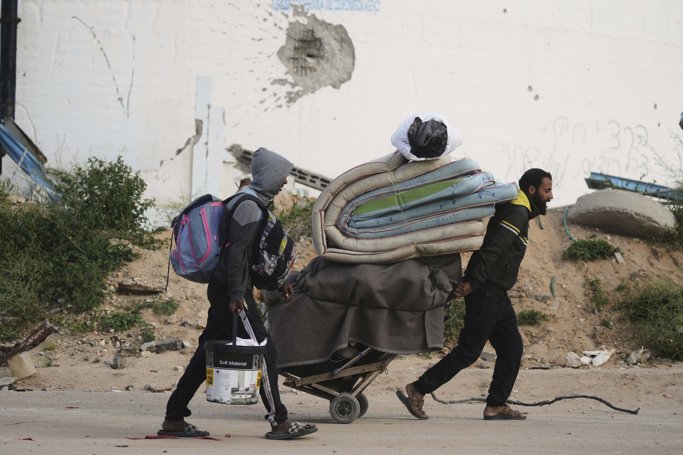 Middle East latest: Israeli strikes kill at least 85 Palestinians in Gaza, hospitals say | iNFOnews.ca