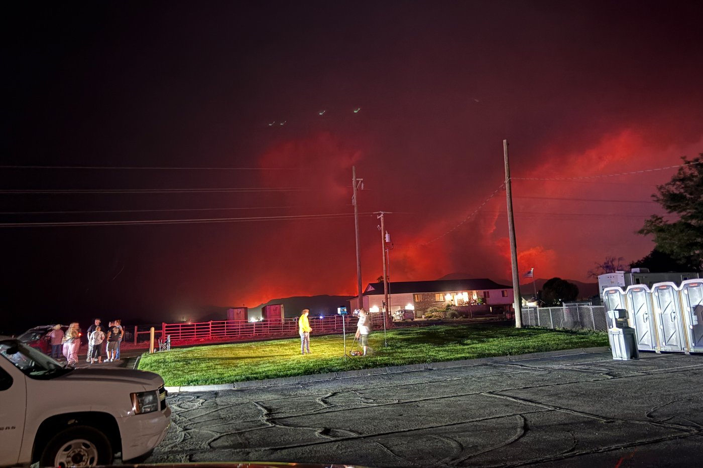 Heat, wind and drought conditions spark wildfires in US West | iNFOnews.ca