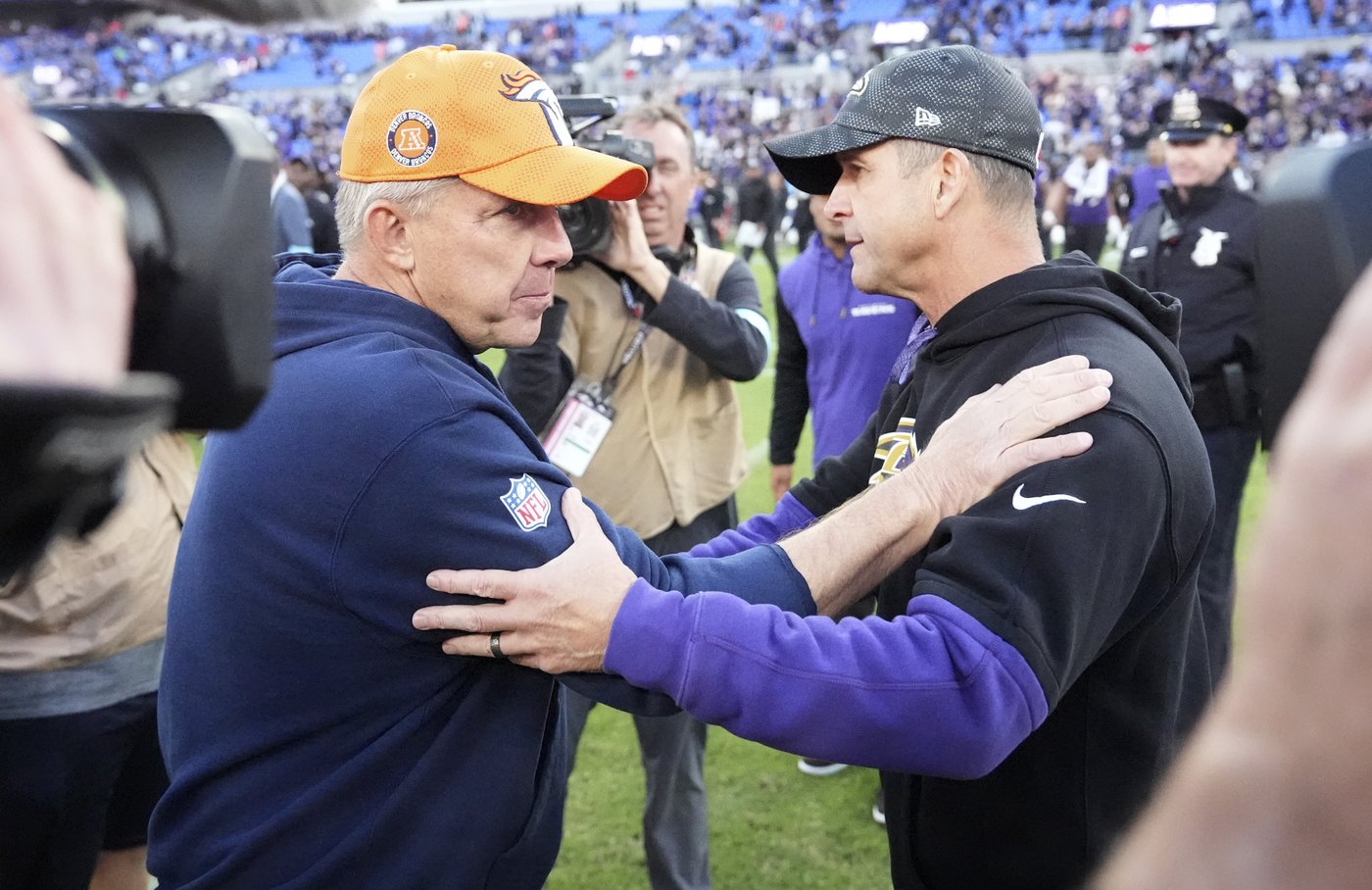 Jackson produces perfect passer rating, Henry scores 2 more TDs as Ravens rout Broncos 41-10 | iNFOnews.ca Jackson produces perfect passer rating, Henry scores 2 more TDs as Ravens rout Broncos 41-10 | iNFOnews.ca