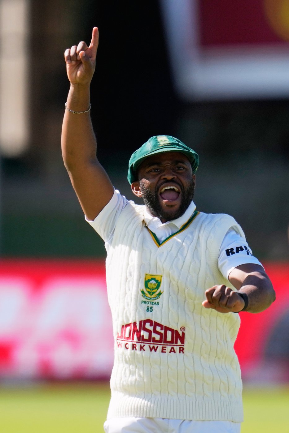 South Africa storms back to beat Australia by an innings and level the test cricket series 1-1 | iNFOnews.ca