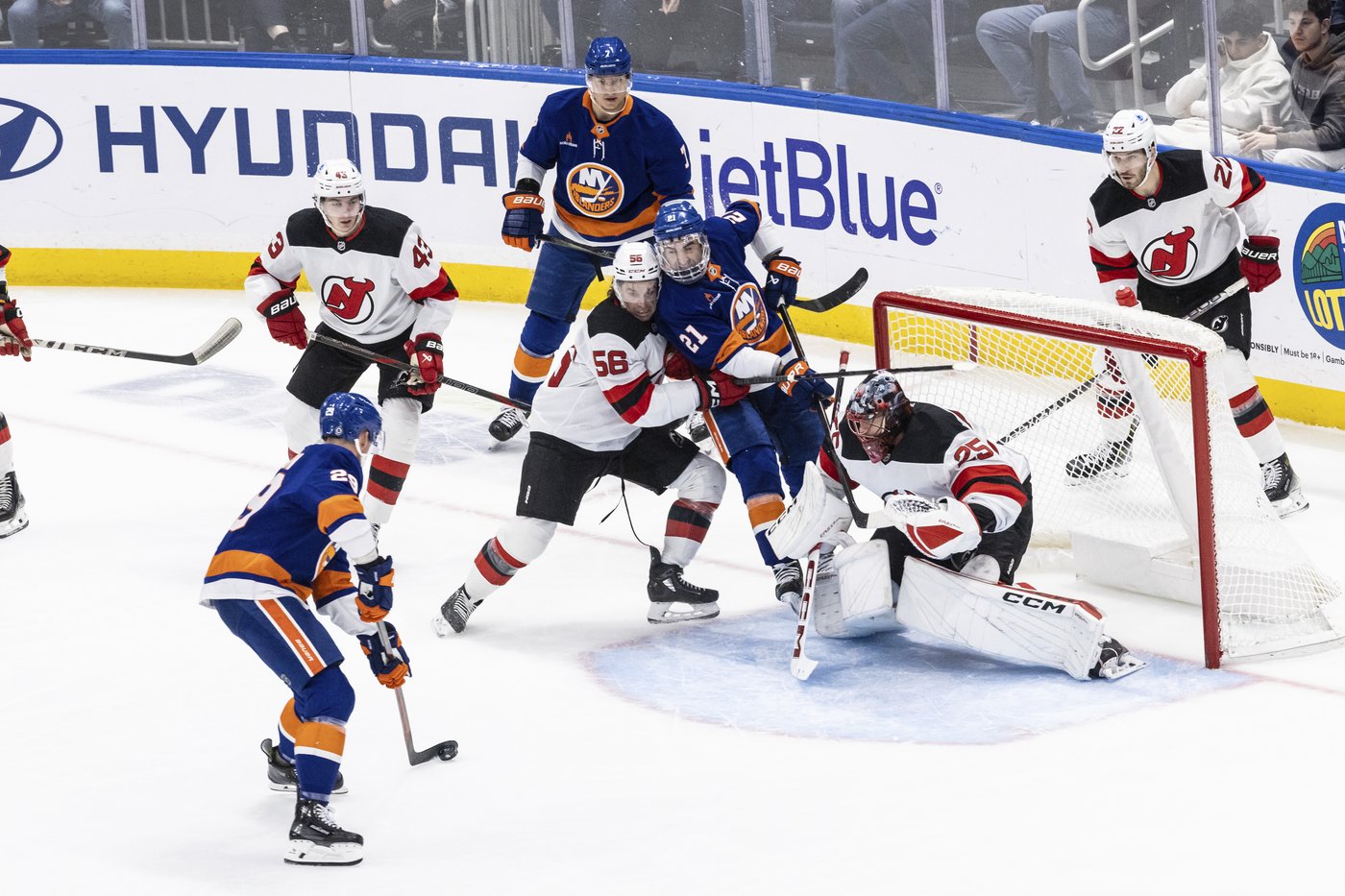 Jack Hughes scores second goal of night in OT as Devils rally to beat Islanders 4-3 | iNFOnews.ca