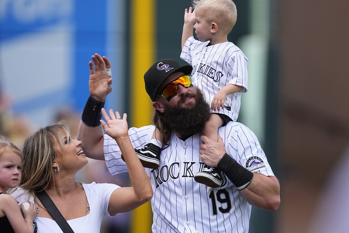 Rockies longtime player Charlie Blackmon takes a final curtain call before his retirement | iNFOnews.ca Rockies longtime player Charlie Blackmon takes a final curtain call before his retirement | iNFOnews.ca