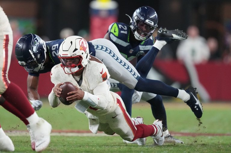 Cardinals try to snap 2-game skid against woeful Titans, who have lost 10 in a row | iNFOnews.ca