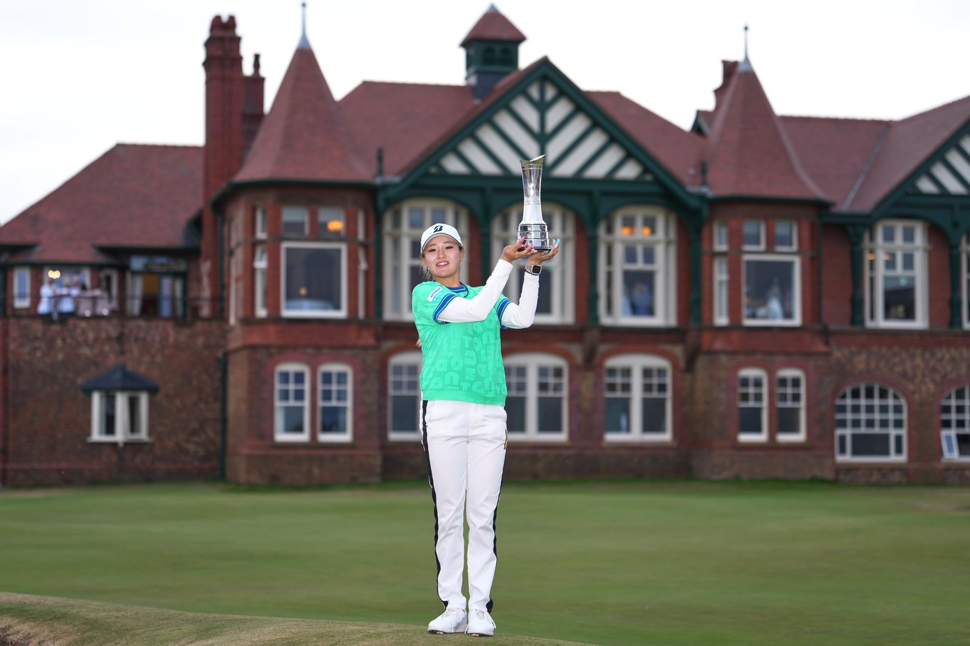 Shiho Kuwaki of Japan wins the Women's British Open on second playoff hole | iNFOnews.ca Shiho Kuwaki of Japan wins the Women's British Open on second playoff hole | iNFOnews.ca