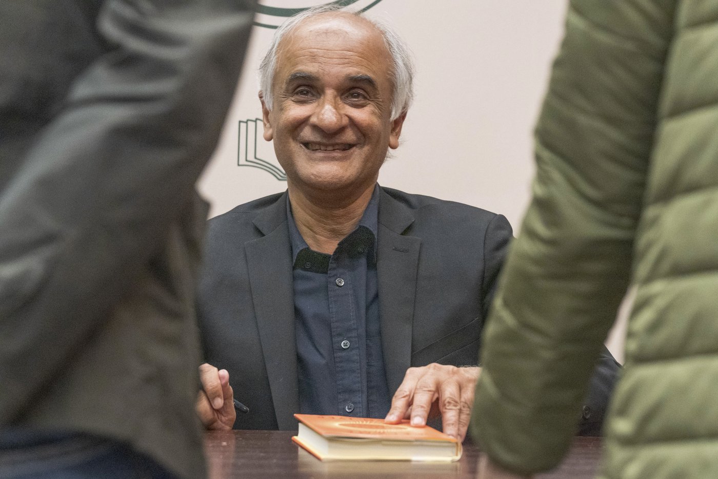 Author's story of coping after a wildfire resonates with community affected by latest LA-area fires | iNFOnews.ca Author's story of coping after a wildfire resonates with community affected by latest LA-area fires | iNFOnews.ca