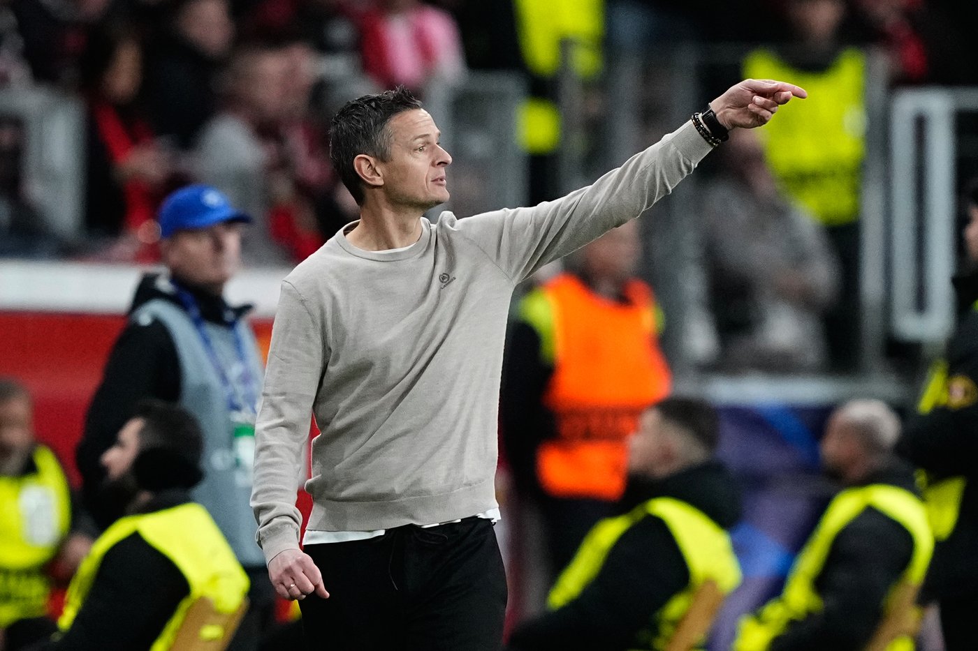Leverkusen coach Hjulmand misses Newcastle game on short notice for personal reasons | iNFOnews.ca