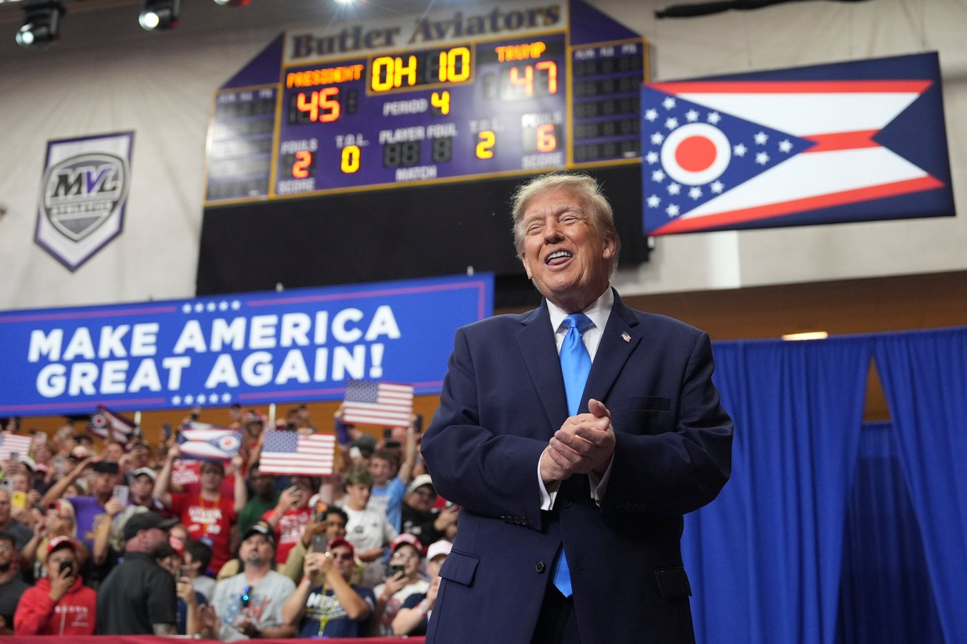 Trump defends data centers in Ohio as he rallies to boost Jon Husted in a tight Senate race | iNFOnews.ca