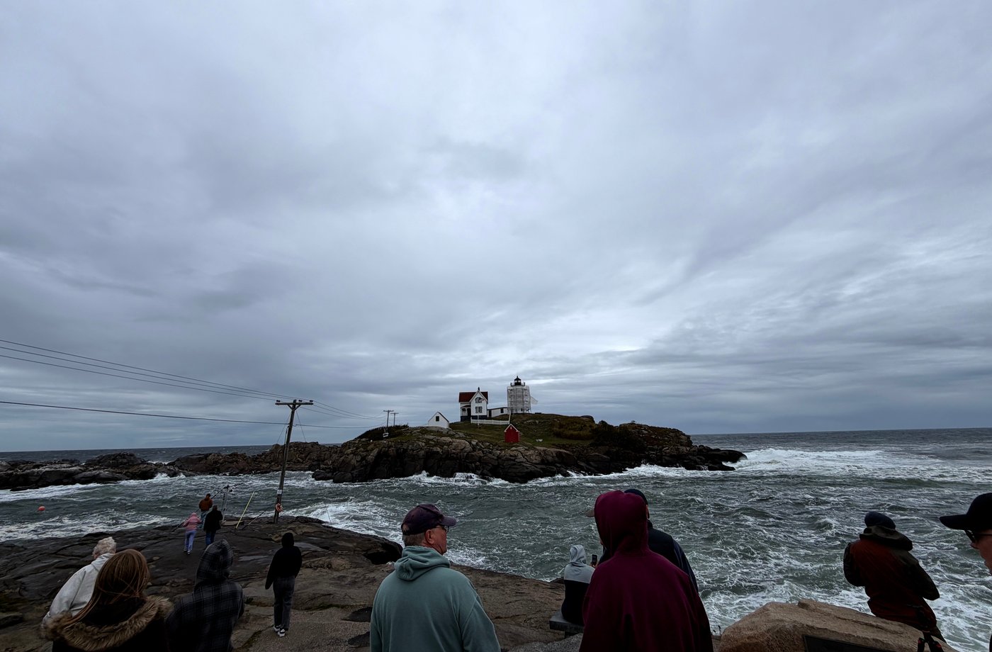 A persistent nor'easter batters US Northeast, causing coastal flooding, outages and at least 1 death | iNFOnews.ca A persistent nor'easter batters US Northeast, causing coastal flooding, outages and at least 1 death | iNFOnews.ca