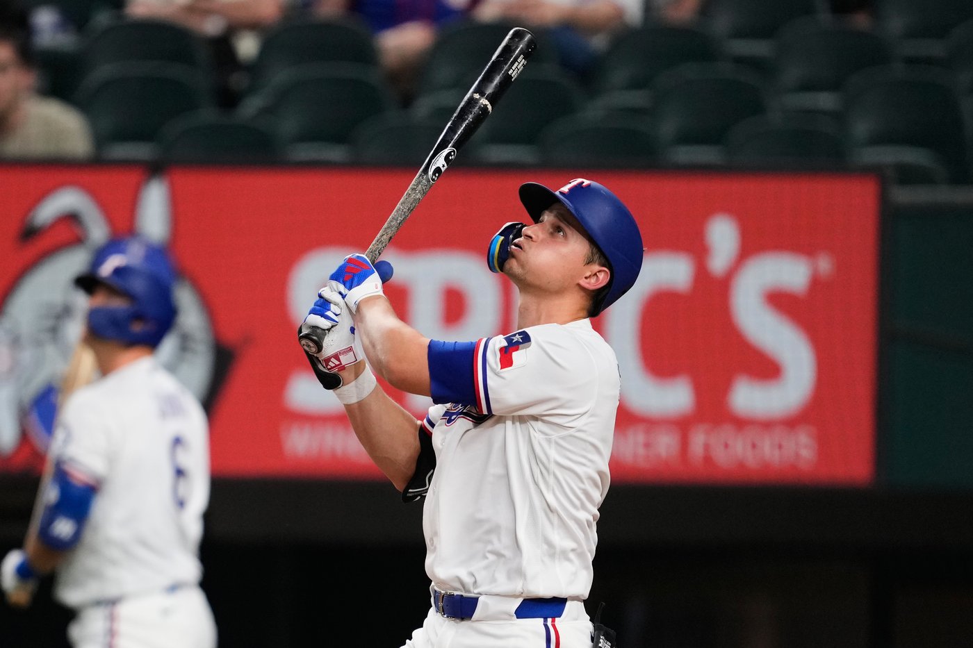 Slumping Rangers shortstop Corey Seager sits out because of back spasms | iNFOnews.ca Slumping Rangers shortstop Corey Seager sits out because of back spasms | iNFOnews.ca