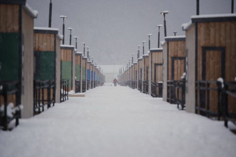 Behind the scenes of Cortina’s trailer-park Olympic Village: 400 mobile homes in an Alpine valley | iNFOnews.ca
