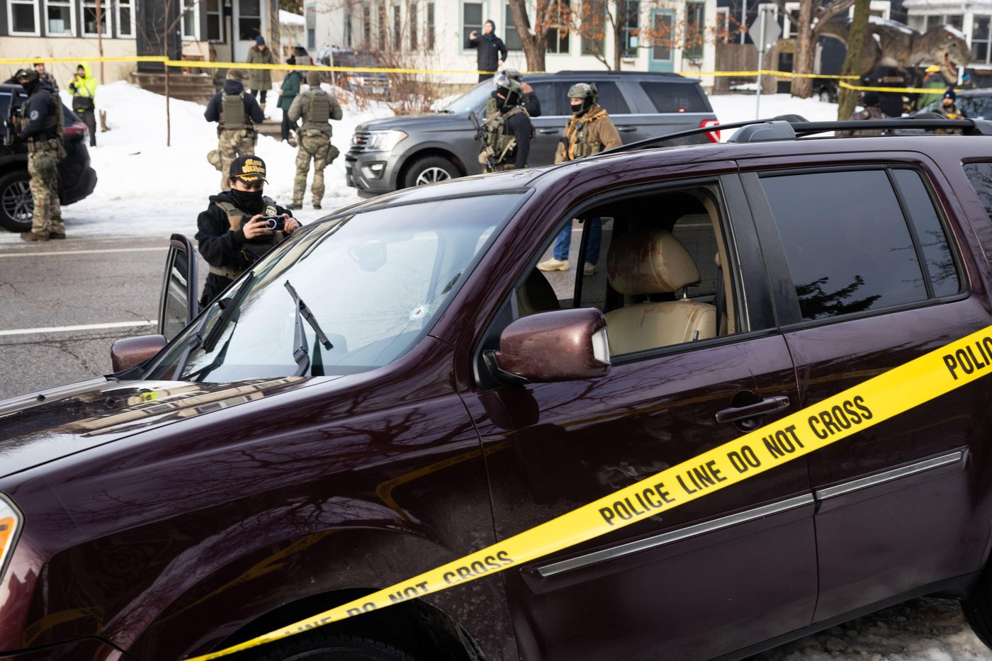 ICE officer kills a Minneapolis driver in a deadly start to Trump's latest immigration operation | iNFOnews.ca ICE officer kills a Minneapolis driver in a deadly start to Trump's latest immigration operation | iNFOnews.ca