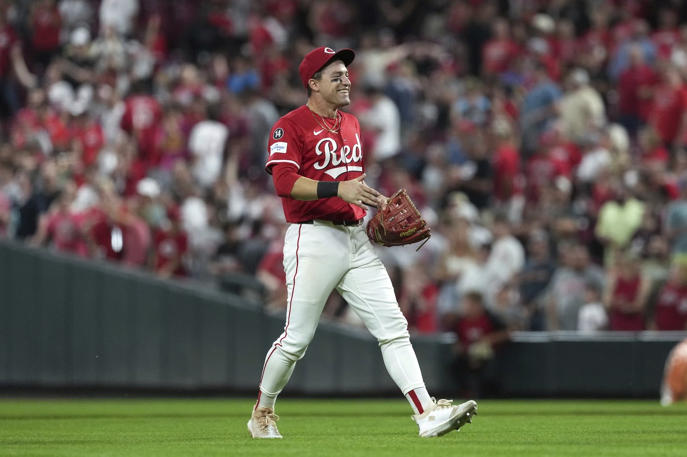 A leaping catch, happy tears, and a win: How TJ Friedl saved the Reds | iNFOnews.ca