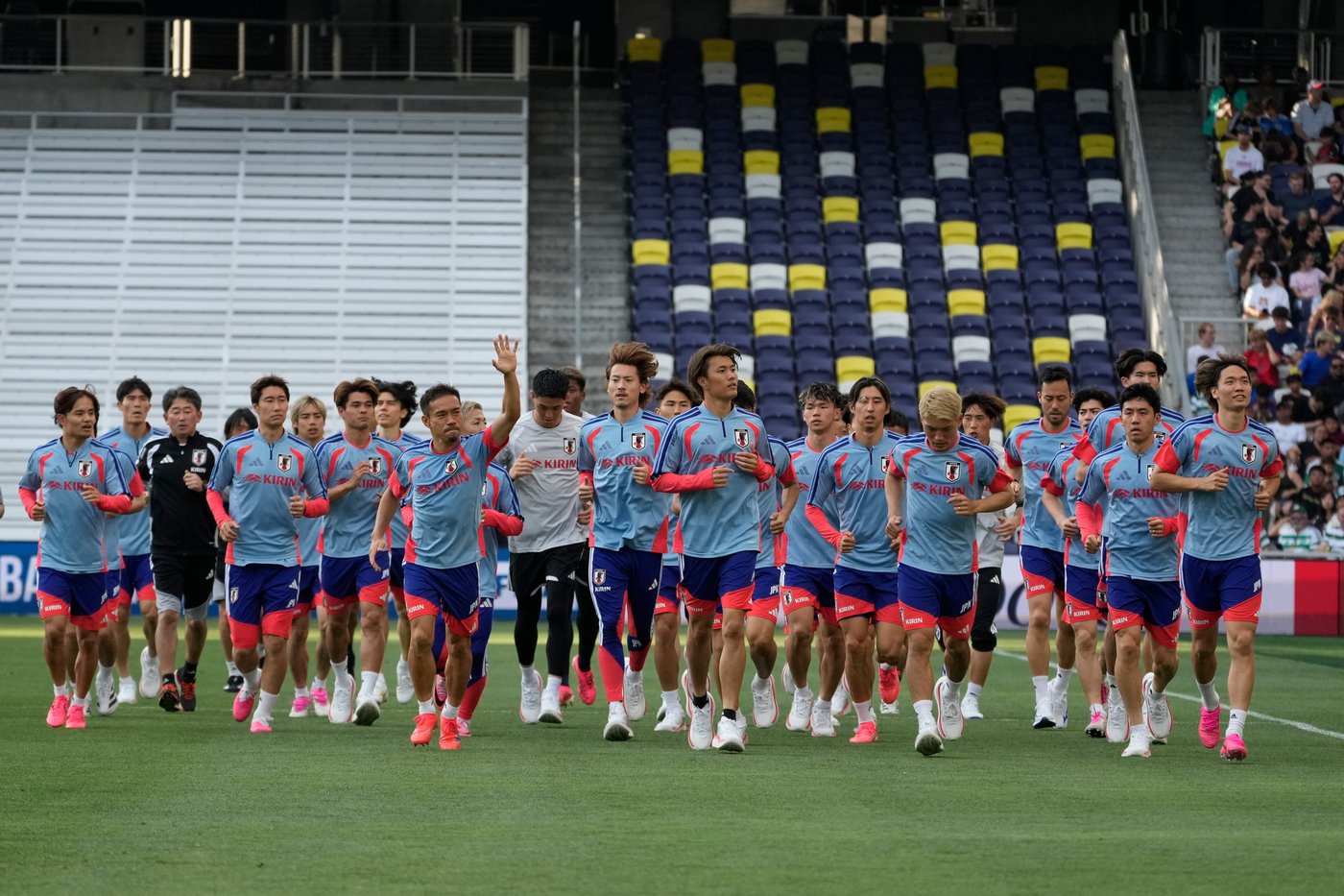 Captain Wataru Endo says Japan has high World Cup expectations as fans watch Nashville practice | iNFOnews.ca Captain Wataru Endo says Japan has high World Cup expectations as fans watch Nashville practice | iNFOnews.ca