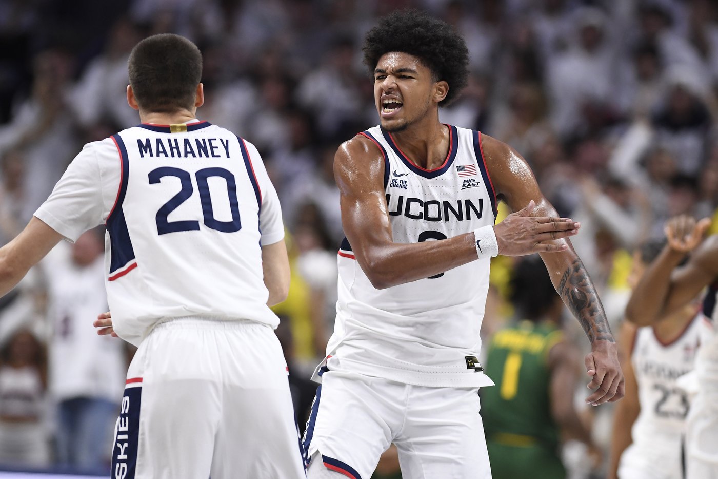 McNeeley scores 17 points as No. 25 UConn rallies to a 76-72 win over No. 15 Baylor | iNFOnews.ca McNeeley scores 17 points as No. 25 UConn rallies to a 76-72 win over No. 15 Baylor | iNFOnews.ca