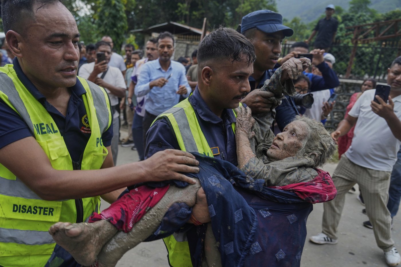Virginia family with 4 relatives missing in the Nepal-China floods pleads for more rescue help | iNFOnews.ca Virginia family with 4 relatives missing in the Nepal-China floods pleads for more rescue help | iNFOnews.ca
