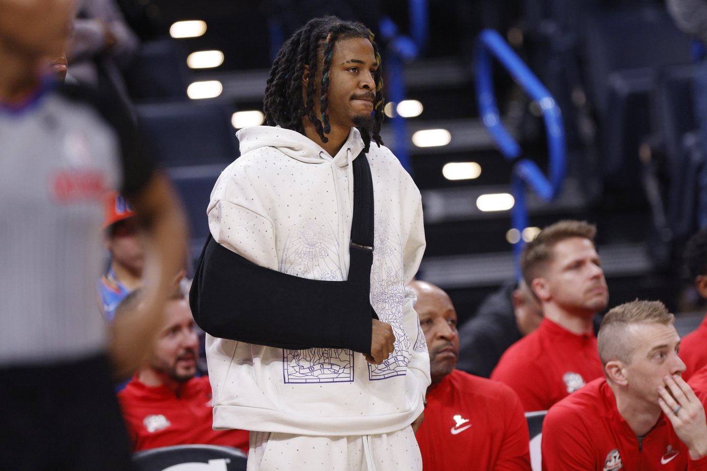 Ja Morant has a sprained right shoulder and is considered week to week, Grizzlies say | iNFOnews.ca Ja Morant has a sprained right shoulder and is considered week to week, Grizzlies say | iNFOnews.ca