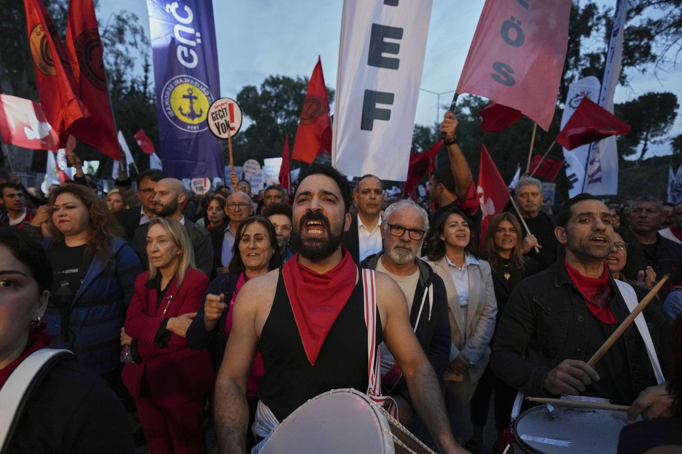 Turkish Cypriots protest over what they say is Turkey's introduction of Islam into education system | iNFOnews.ca