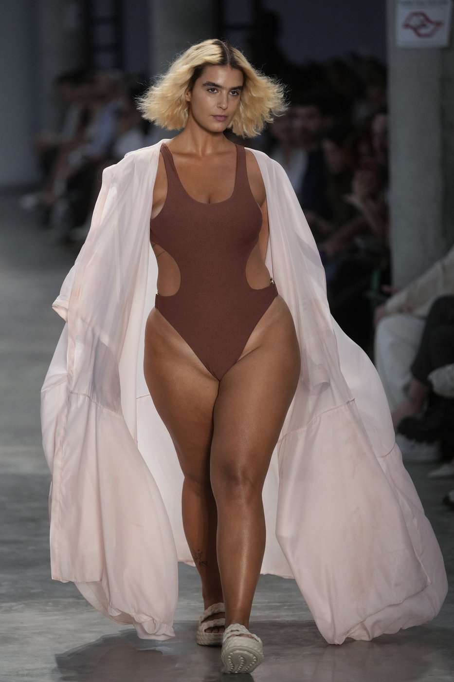 PHOTO COLLECTION: Sao Paulo Fashion Week | iNFOnews.ca