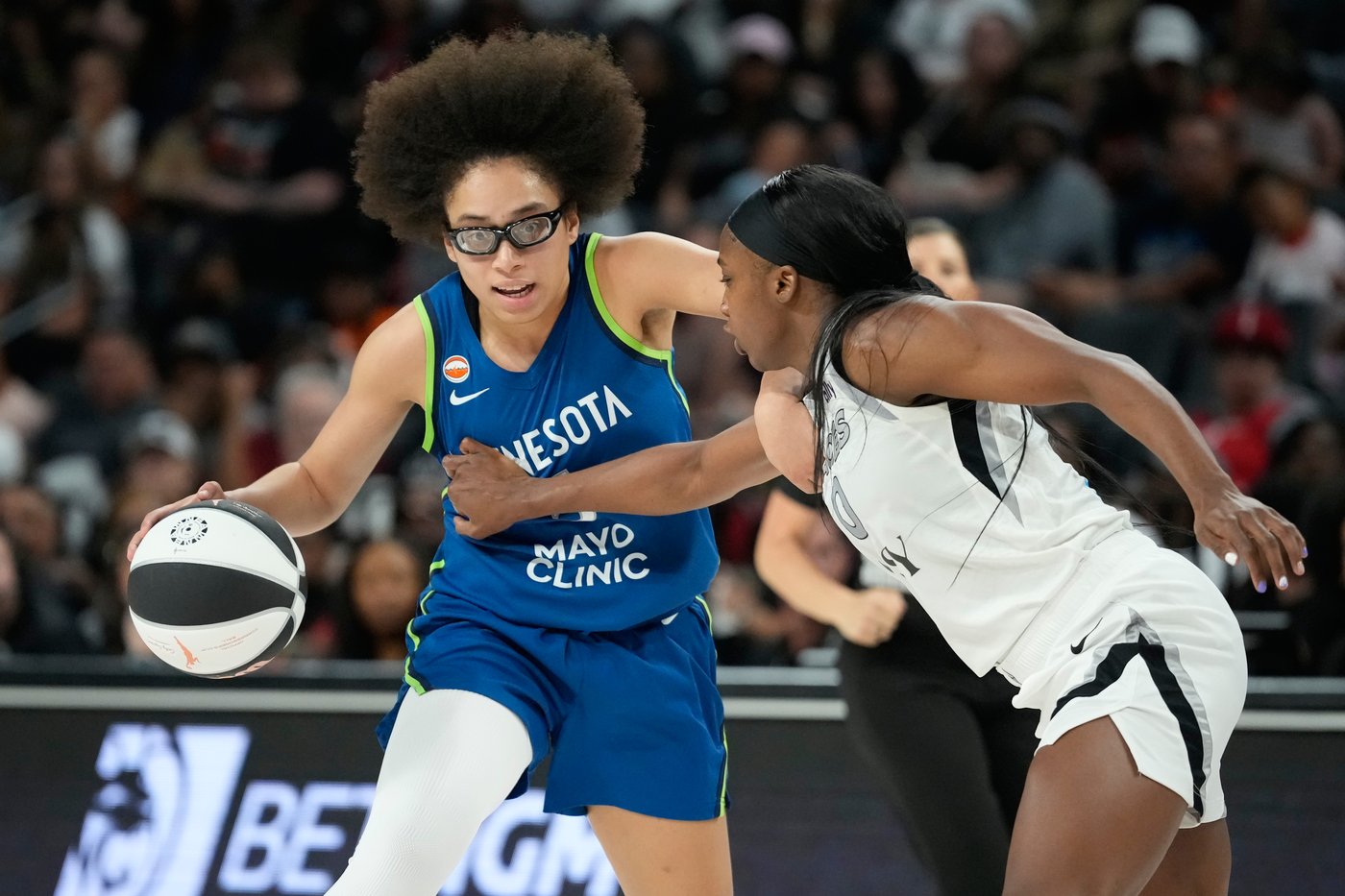 A'ja Wilson leads the Aces past the Lynx 100-97 for West lead in Commissioner's Cup | iNFOnews.ca A'ja Wilson leads the Aces past the Lynx 100-97 for West lead in Commissioner's Cup | iNFOnews.ca