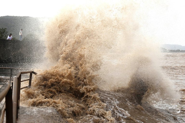 Typhoon Bavi brings strong winds and rain to eastern China as more than 2 million people evacuated | iNFOnews.ca