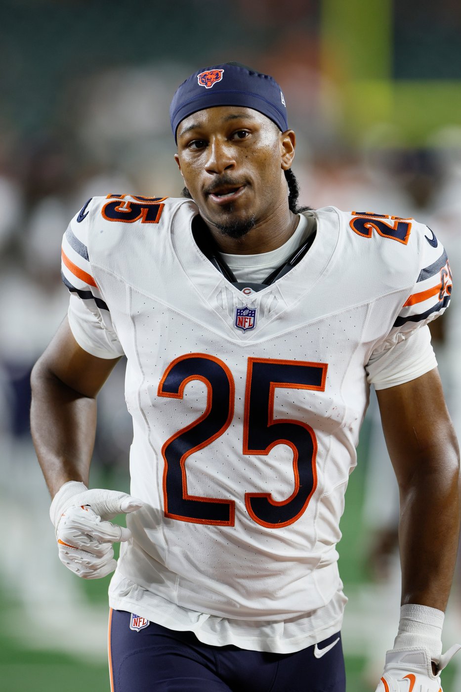 Bears hit by running back injuries as D’Andre Swift exits practice and Kyle Monangai is week to week | iNFOnews.ca