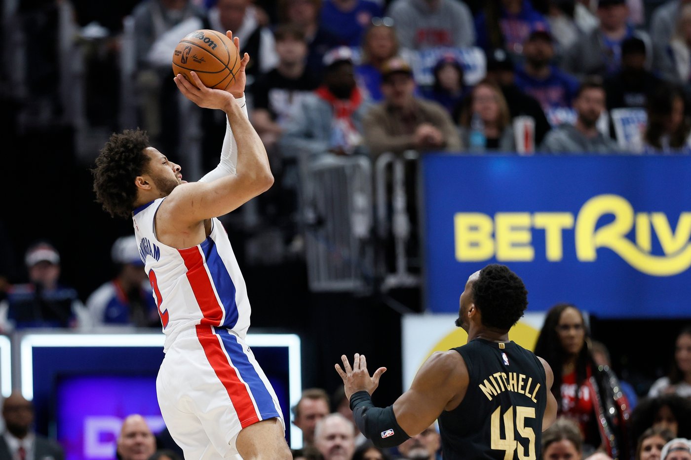 Cade Cunningham has 25 points and 10 assists to lift Pistons past Cavs 107-97 for a 2-0 lead | iNFOnews.ca