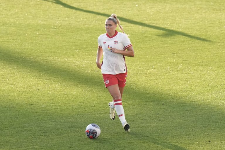 West Ham says veteran Canadian defender Shelina Zadorsky undergoes ankle surgery | iNFOnews.ca