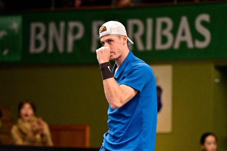 Canada's Shapovalov advances with win over Giron at Swiss Indoors | iNFOnews.ca