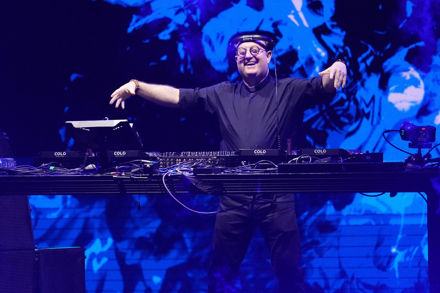 Padre Guilherme hosts rave in Argentina's capital honoring late Pope Francis | iNFOnews.ca