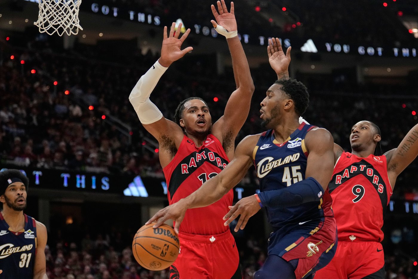 Rookie centre Collin Murray-Boyles stepping up in playoffs for Toronto Raptors | iNFOnews.ca