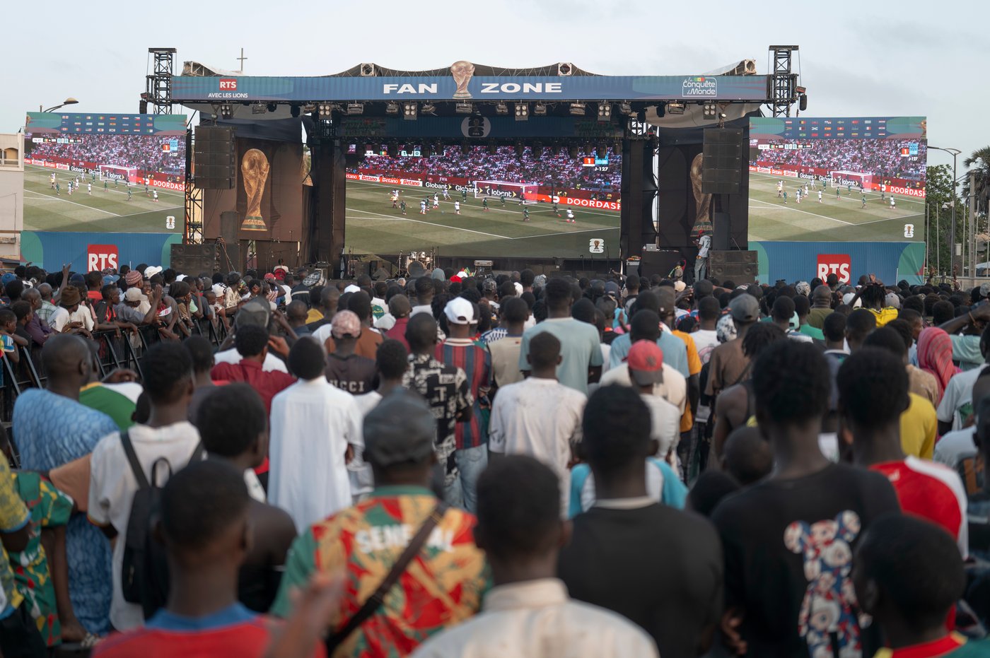Soccer fans around the world watch the World Cup, in photos | iNFOnews.ca