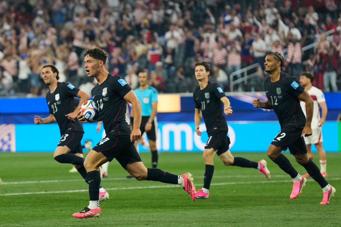 Sportsbooks say World Cup betting has surged past expectations, with US hype driving action | iNFOnews.ca