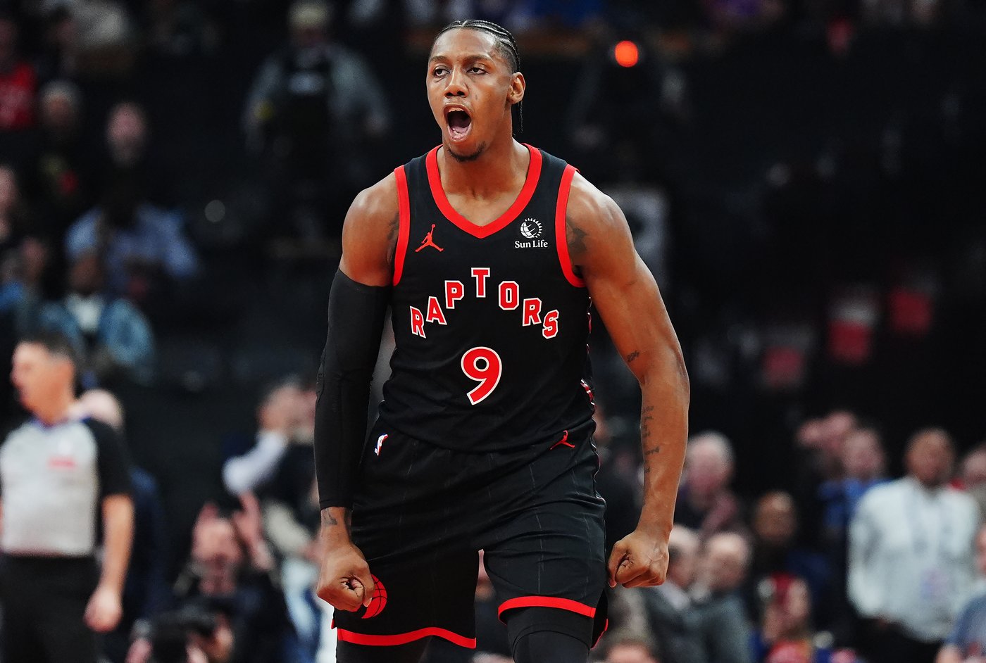 Career Highs: Barnes, Barrett and Murray-Boyles power Raptors to 126-104 rout of Cavs | iNFOnews.ca
