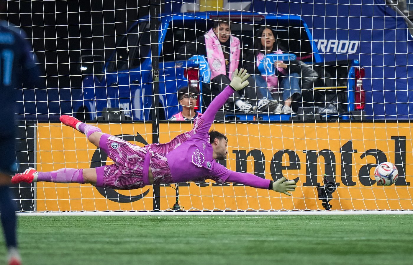 Sabbi scores, Vancouver Whitecaps blank Sporting Kansas City 3-0 | iNFOnews.ca Sabbi scores, Vancouver Whitecaps blank Sporting Kansas City 3-0 | iNFOnews.ca