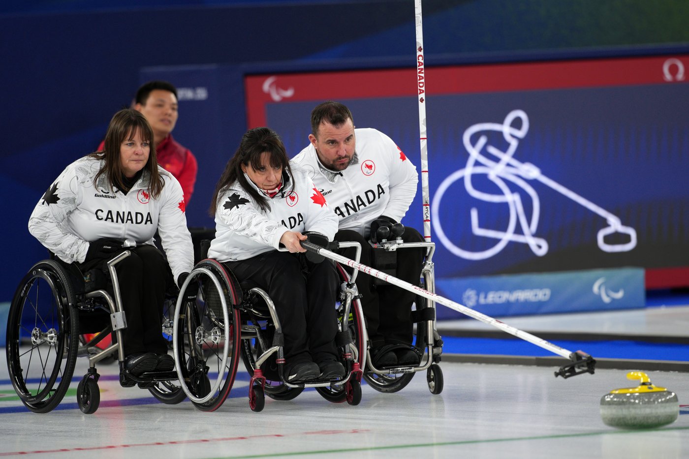 Canadian wheelchair curling team wins gold with 4-3 triumph over China at Paralympics | iNFOnews.ca