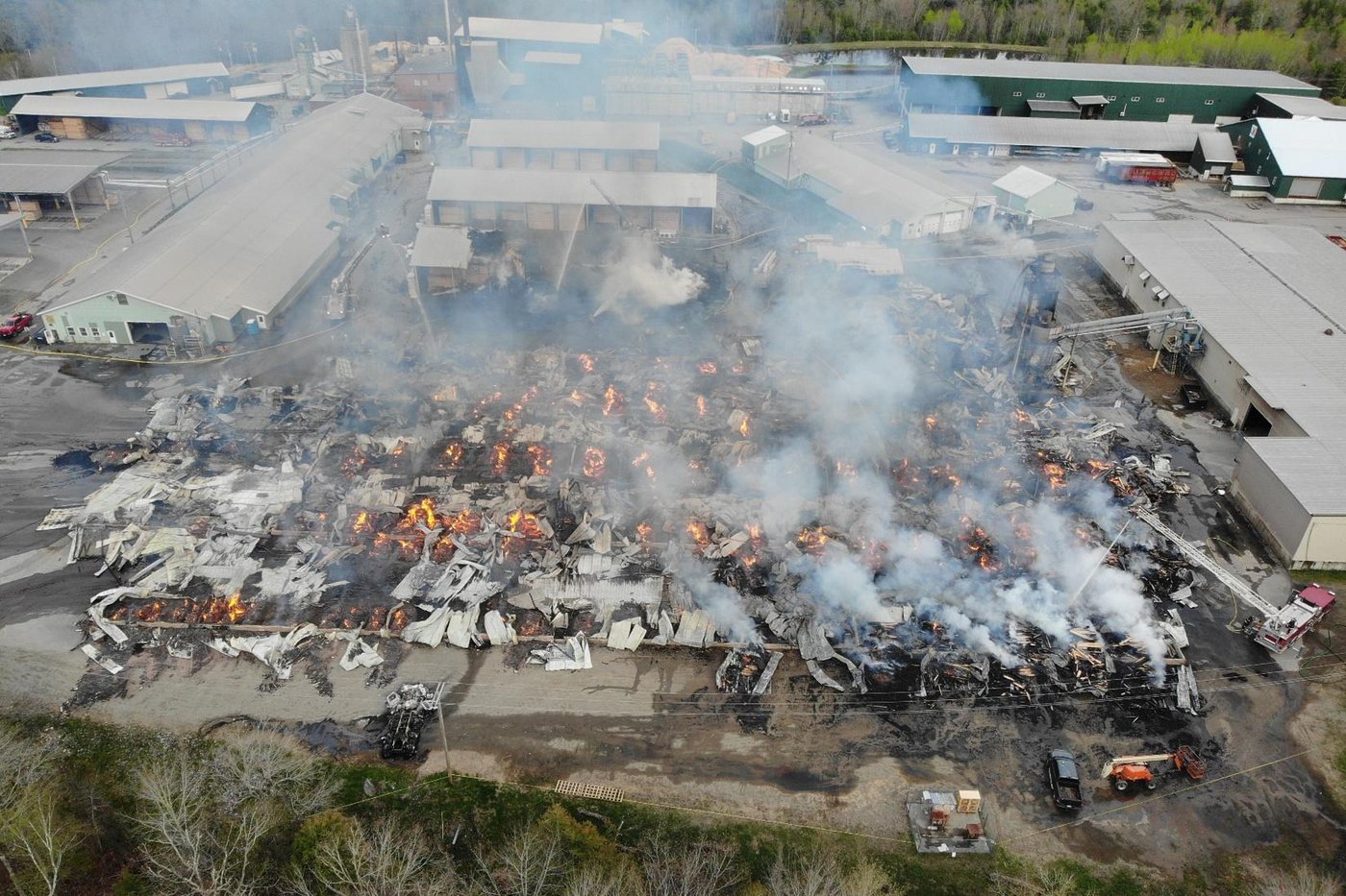 Federal report says firefighting tactics at Maine lumber mill explosion aided the blast | iNFOnews.ca Federal report says firefighting tactics at Maine lumber mill explosion aided the blast | iNFOnews.ca