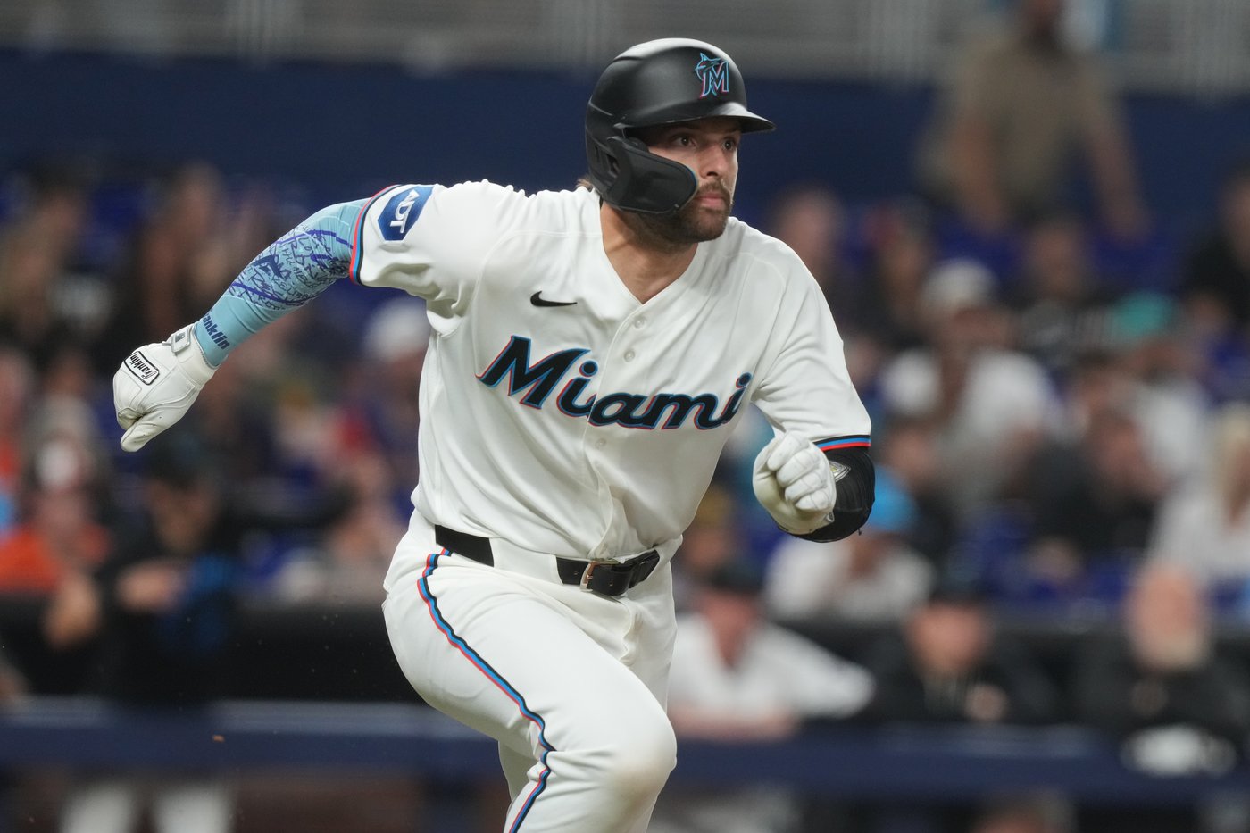 Marlins beat the Orioles 4-3 on a 9th-inning throwing error to avoid series sweep | iNFOnews.ca